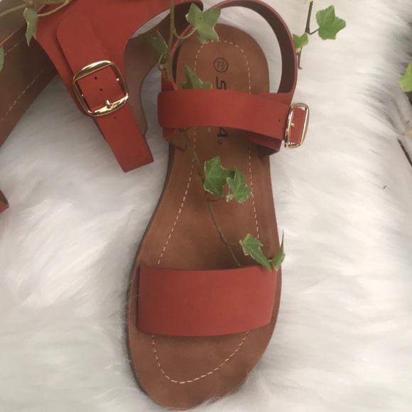 Soda Slingback buckle straps sandals - Picture 7 of 7